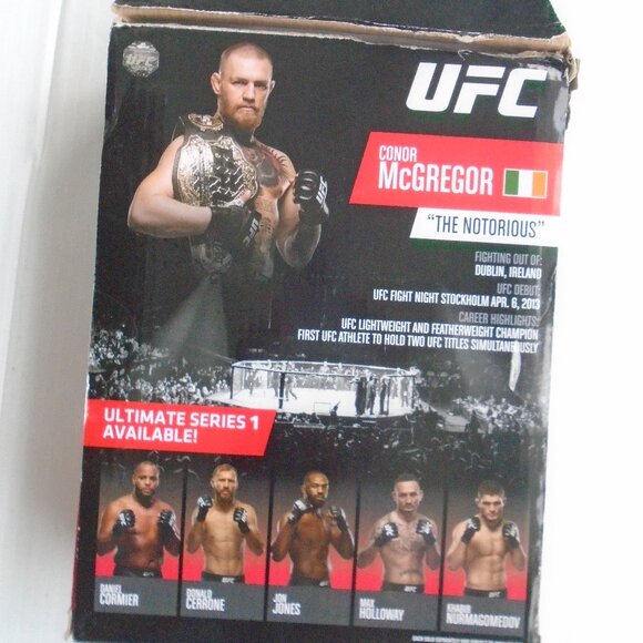 UFC Ultimate Series 2020 Limited Edition Conor McGregor 6 in Wrestling Figure - Picture 2 of 3